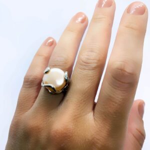 anello adatto a tutte le donne